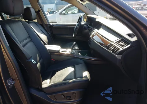 2011 BMW X5 xDrive35I/xDrive35I Premium/xDrive35I Sport Activity z USA, uszkodzony, nr VIN 5UXZV4C57BL740958